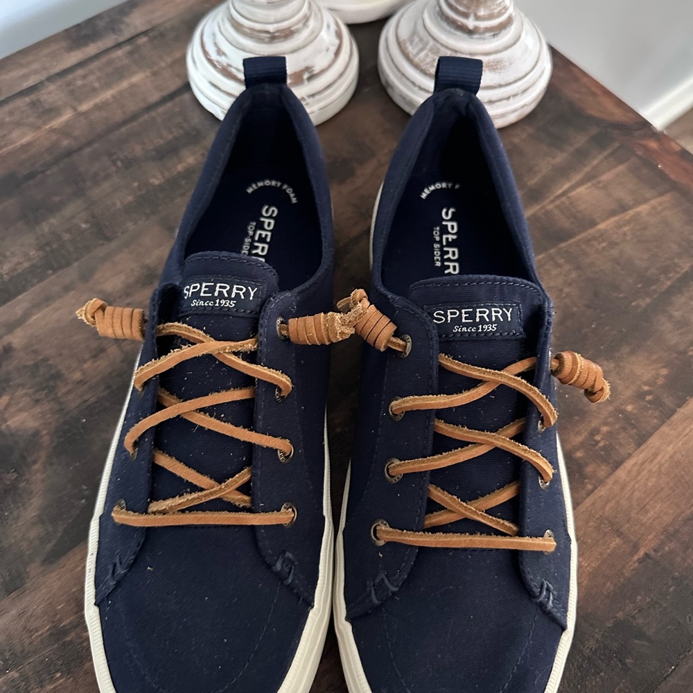 Women’s Sperry Blue and Tan Boat Shoes with Sleek Slip-On Design